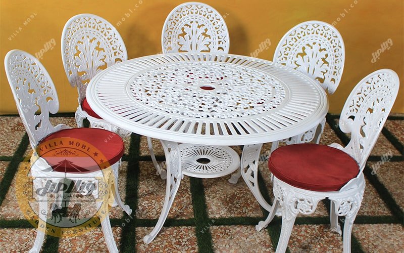 میز و صندلی طاووسی یا چکاوک آلومینیومی قرمز